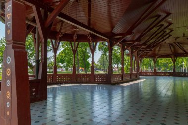 1912 yılında inşa edilmiş Grand Terrace binasının Terası. Palic, Sırbistan