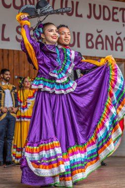 Geleneksel kostüm Meksikalı dansçılar