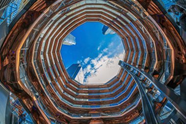 New York, ABD - 8 Mart 2020: The Vessel, mimar Thomas Heatherwick tarafından Manhattan 'da Hudson Yards Staircase olarak da bilinen proje.