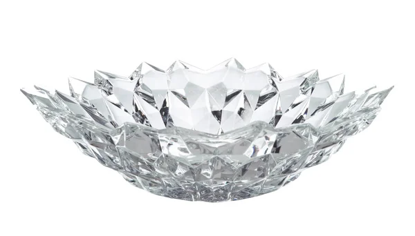 Beyaz arka plan üzerinde izole güzel lüks kristal vazo