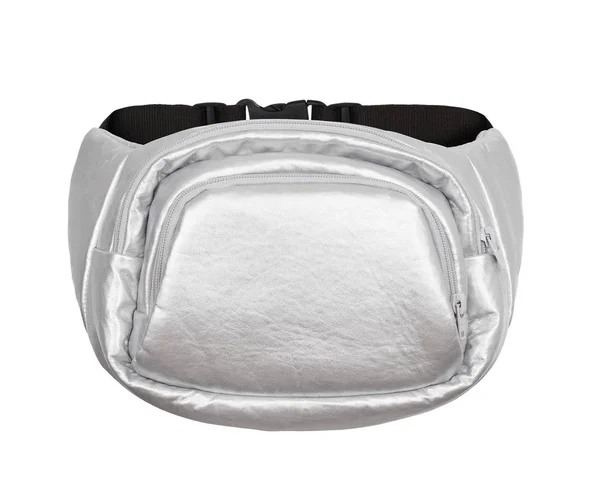 Lovely luxuoso couro brilhante lapela prata cintura saco em um fundo cinza — Fotografia de Stock