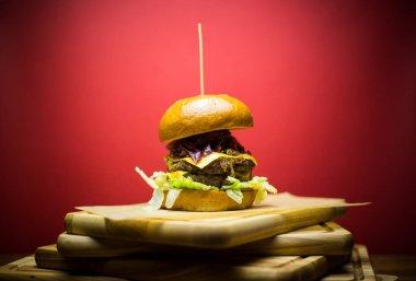 Sulu Büyük Et Burger