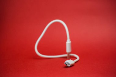 Beyaz kablo Mikro USB