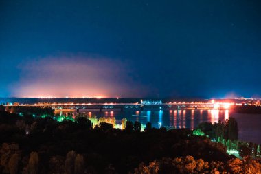 Gece şehri yukarıdan