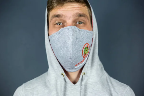 Man Mask Stop Coronavirus Emotions His Face Covid — Stock Photo, Image