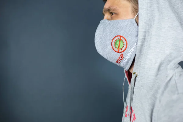 Man Mask Stop Coronavirus Emotions His Face Covid — Stock Photo, Image