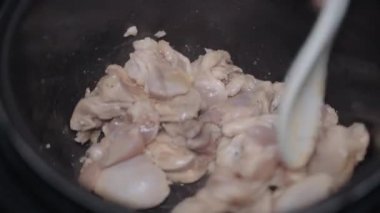 Chiken pişiriyorum. Sebzeli et..