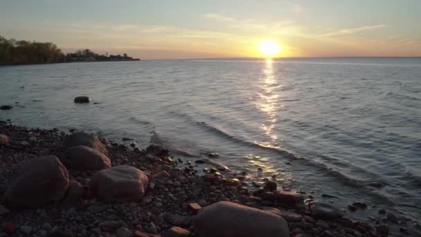 Zonsondergang Boven Finse Golf Van Oostzee Bij Kronstadt Petersburg — Stockvideo