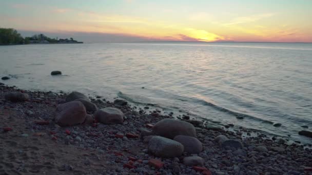 Zachód Słońca Nad Fińską Zatoką Bałtycką Pobliżu Kronstadt Petersburga — Wideo stockowe