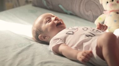 mutlu bebek yatağı