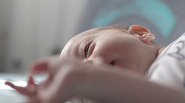 Küçük bebek yüzü