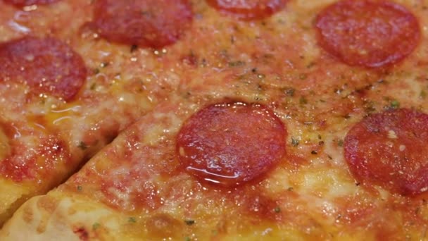 Pizza primer plano Caprichosa — Vídeo de stock