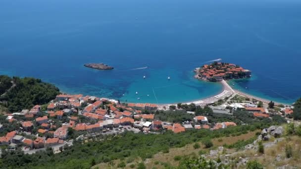 Általános jó kilátás nyílik Sveti Stefan. Montenegró — Stock videók