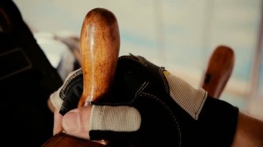 tekerlek kaptanları eller eldiven gemi