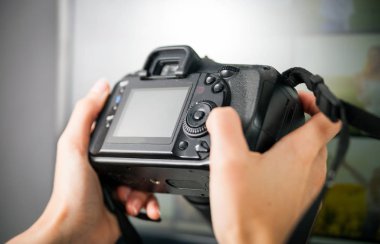 Serbest fotoğrafçı kadına ev ofis baskı fotoğraf, blan