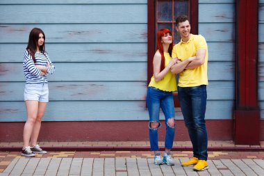 Kıskanç kız çift dating de arıyorum