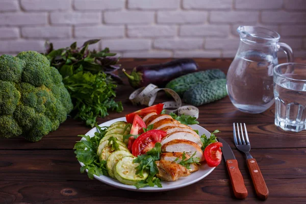 Concepto de dieta, estilo de vida saludable, alimentos dietéticos bajos en calorías. Hornear — Foto de Stock