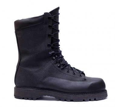 Siyah askeri tarzı deri çizme, izole, yan görünüm