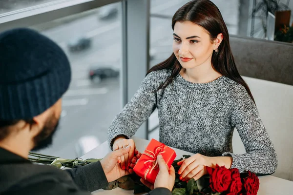 Día de San Valentín celebrando, relaciones, unión, amor, su —  Fotos de Stock