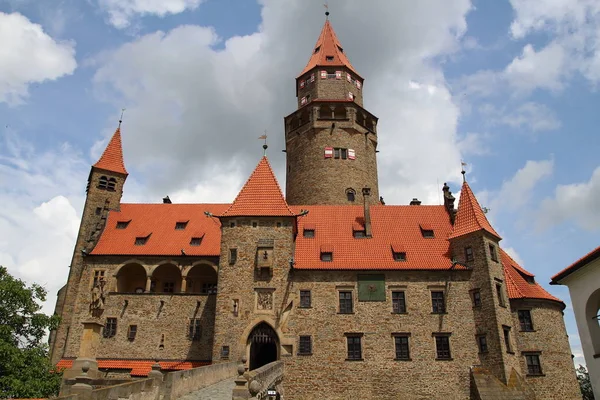 Castelo de Bouzov, República Checa — Fotografia de Stock