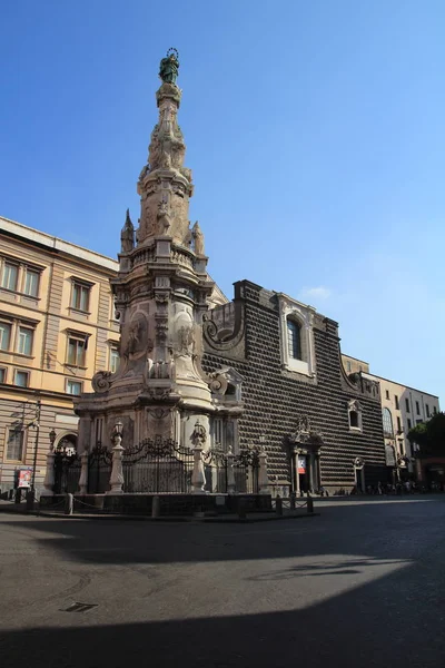 Piazza dell Ges Nuovo, Napoli — Stock Photo, Image