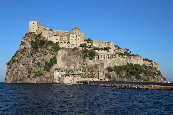 Zamek Aragoński w Ischia w Campania, Włochy — Zdjęcie stockowe