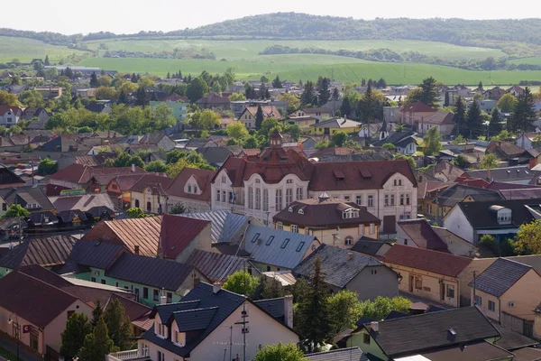 Widok Filakovo Miasto Zamkiem Filakovo Słowacja — Zdjęcie stockowe