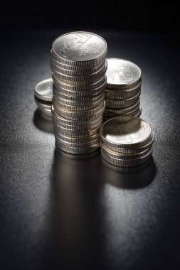 Gümüş sikke yığınları