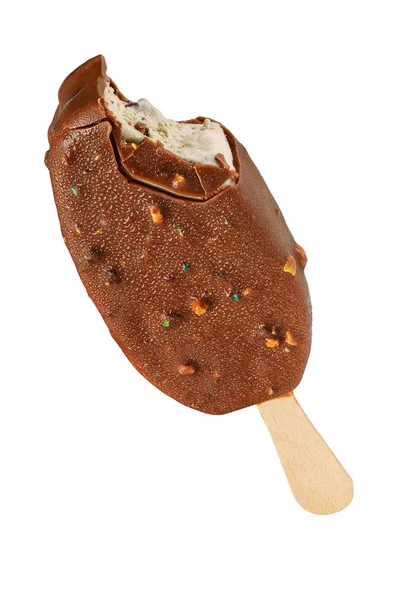 Ice cream popsicle with chocolate coating isolated on white back — Stock Photo, Image