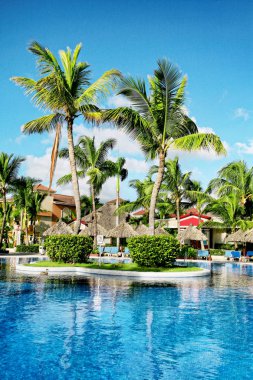 güzel Açık Yüzme Havuzu