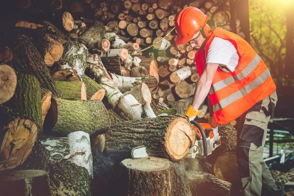 Firewood Logs Preparing — Stock Photo, Image
