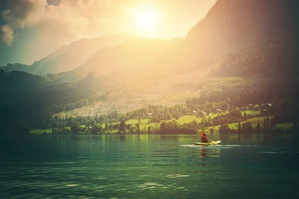 Kayak Tour en el Lago — Foto de Stock