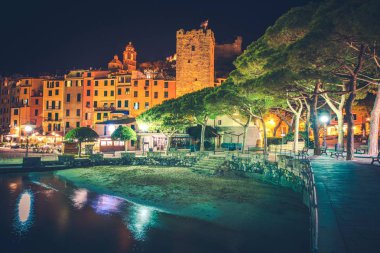 Porto Venere gece sahne