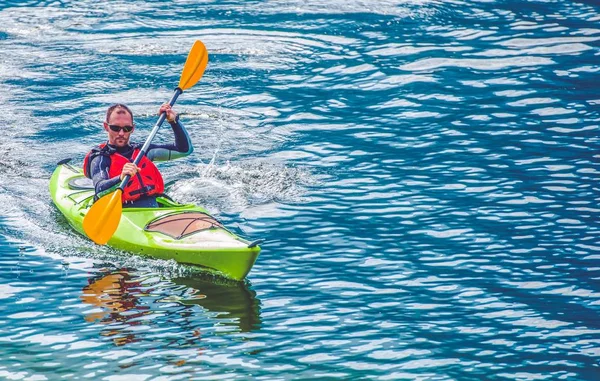 Kajak jezero Tour — Stock fotografie