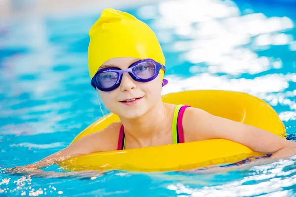 Little Swimmer in the Pool — Stock Photo, Image