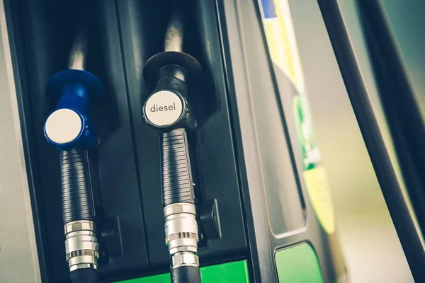 Distribuidor de combustível de posto de gasolina — Fotografia de Stock
