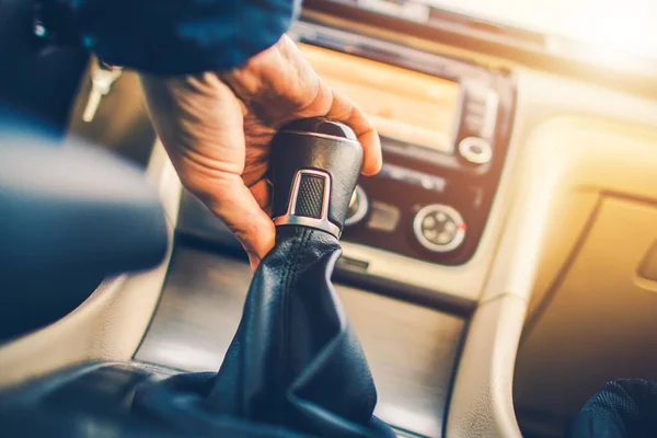 Stick shift manualną skrzynią biegów — Zdjęcie stockowe