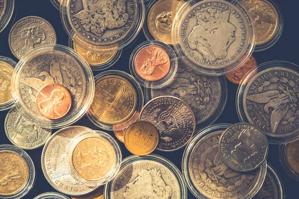 Un montón de monedas coleccionables — Foto de Stock