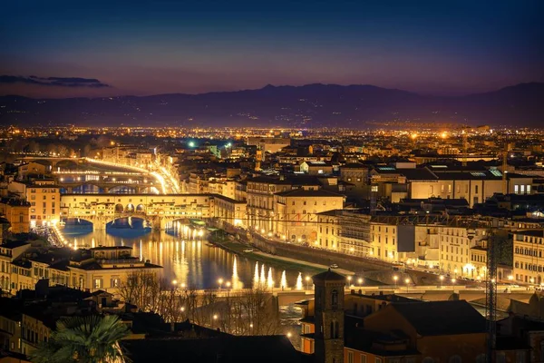 Paesaggio urbano di oscurità di Firenze — Foto Stock
