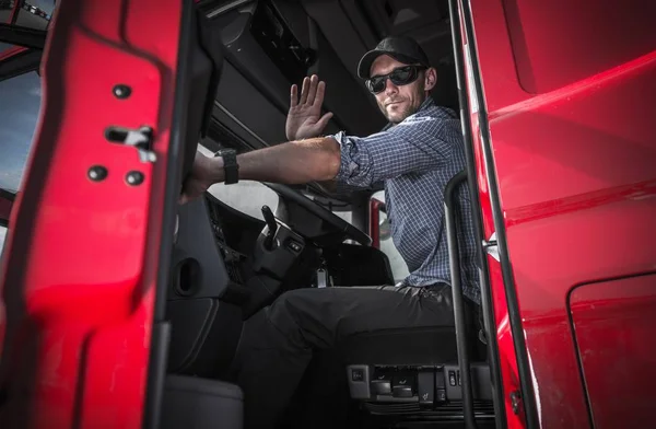 Truck Driver Leaving Warehouse — Stock Photo, Image