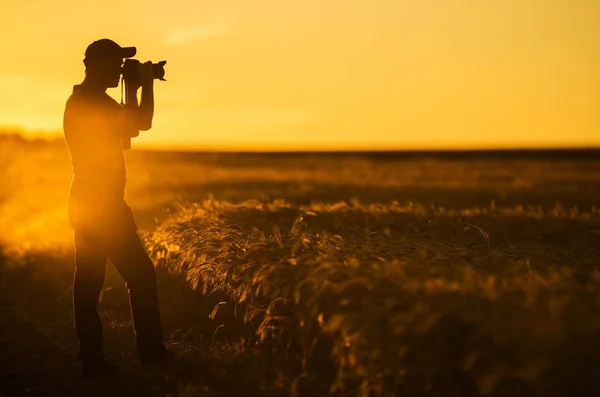 Photographer and the Nature — Stock Photo, Image