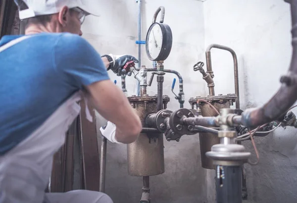 Plumbing Worker Job — Stock Photo, Image