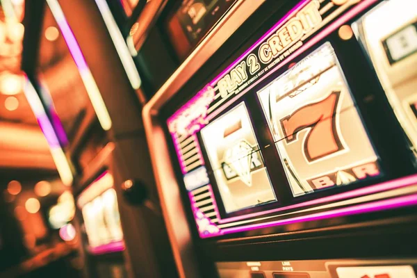 Пощастило ігровий автомат в казино — стокове фото