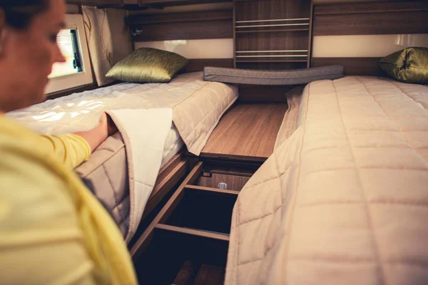 Camper Van spaní postele — Stock fotografie