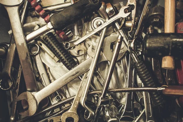 Pile of Old Metal Wrenches — Stock Photo, Image