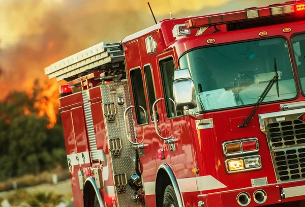 Camion des opérations de lutte contre l'incendie — Photo