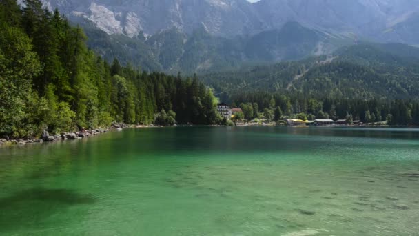 Escénico Lago Eibsee Baviera Alemania Cerca Garmisch Partenkirchen Alpes Alemanes — Vídeo de stock