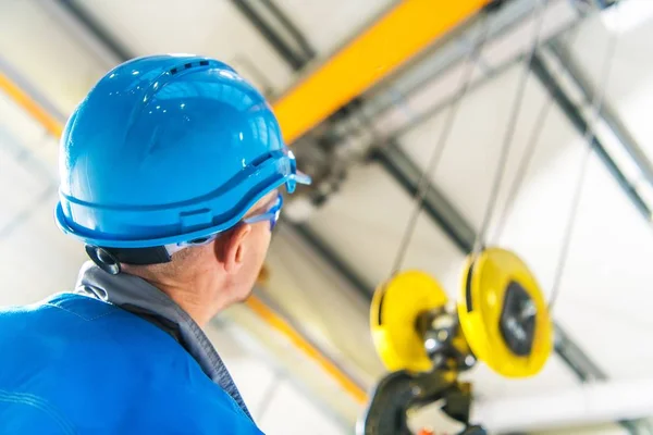 Lift Crane and Head Protection — Stock Photo, Image