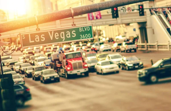 Las Vegas Strip Trafik - Stock-foto