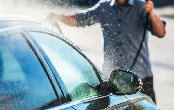 Autowäsche putzen — Stockfoto